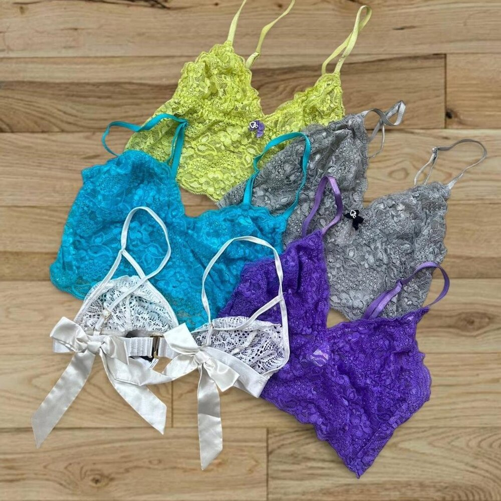 FINAL CHANCE BUNDLE SALE ⭐️  Set of 5 lace bralettes  all size small fits XS
